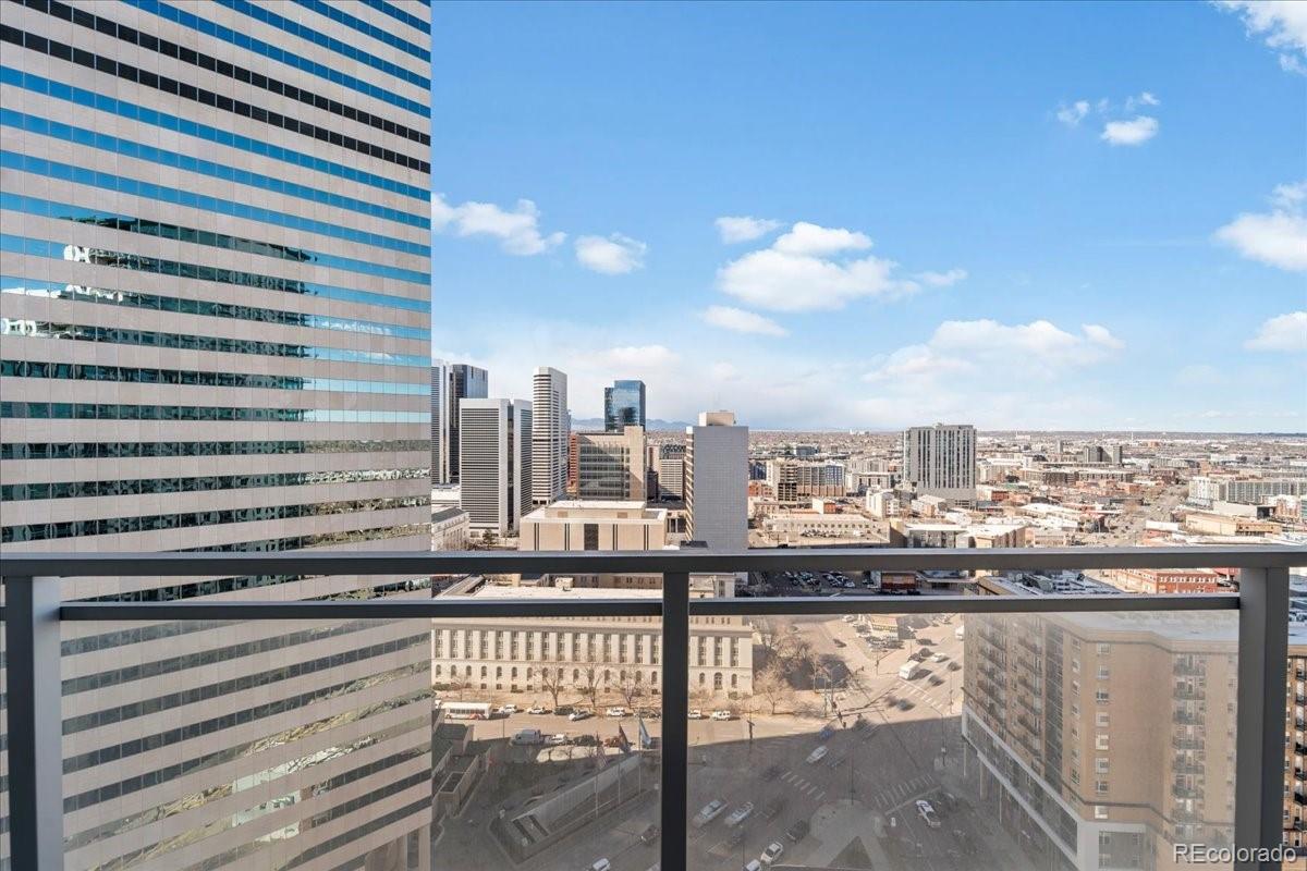 2001 Lincoln Street, Unit 2113 Denver, CO 80202 - Photo 7 of 37