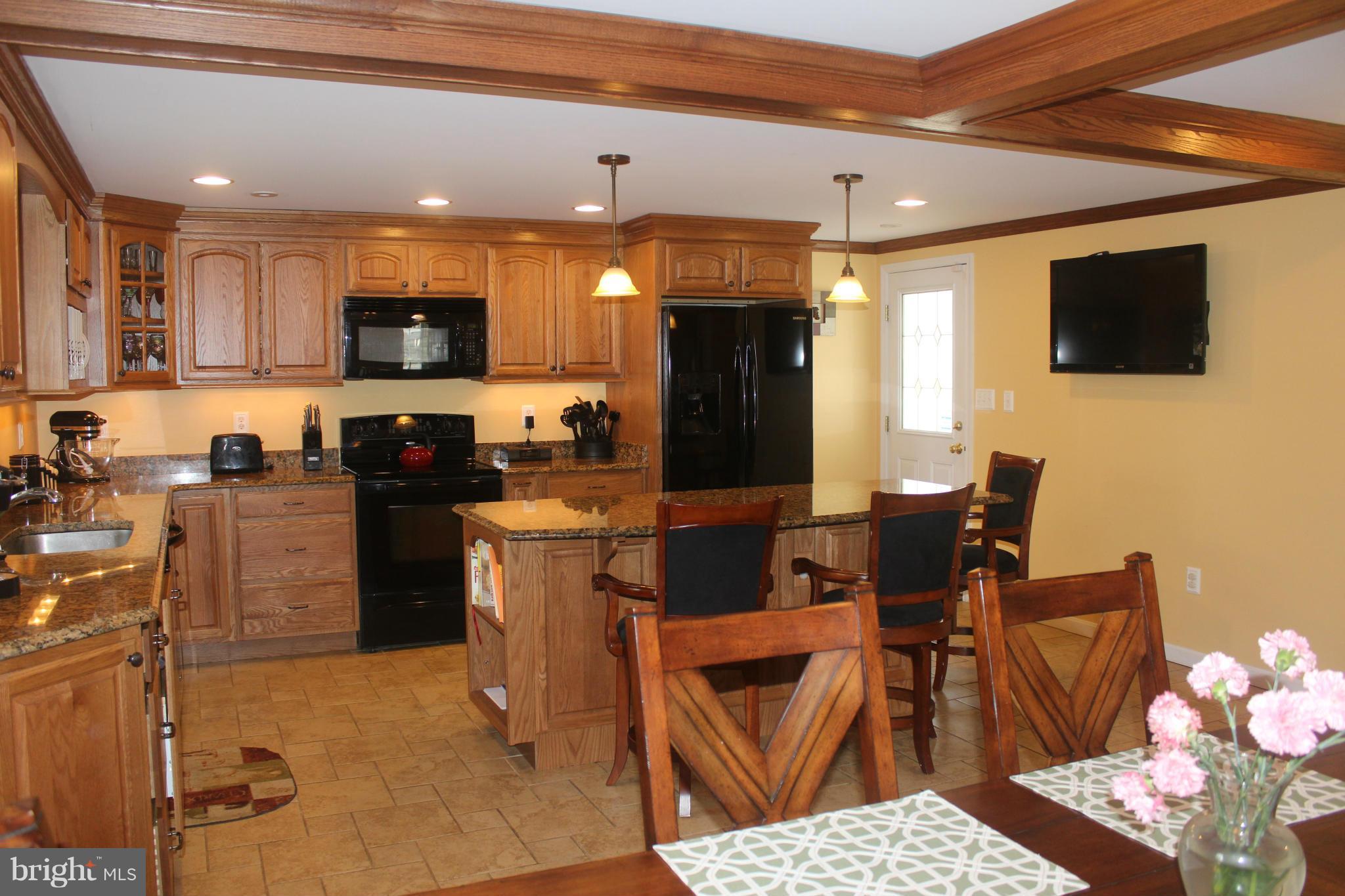 2843 Cub Hill Road Baltimore, MD 21234 - Photo 12 of 30 Kitchen