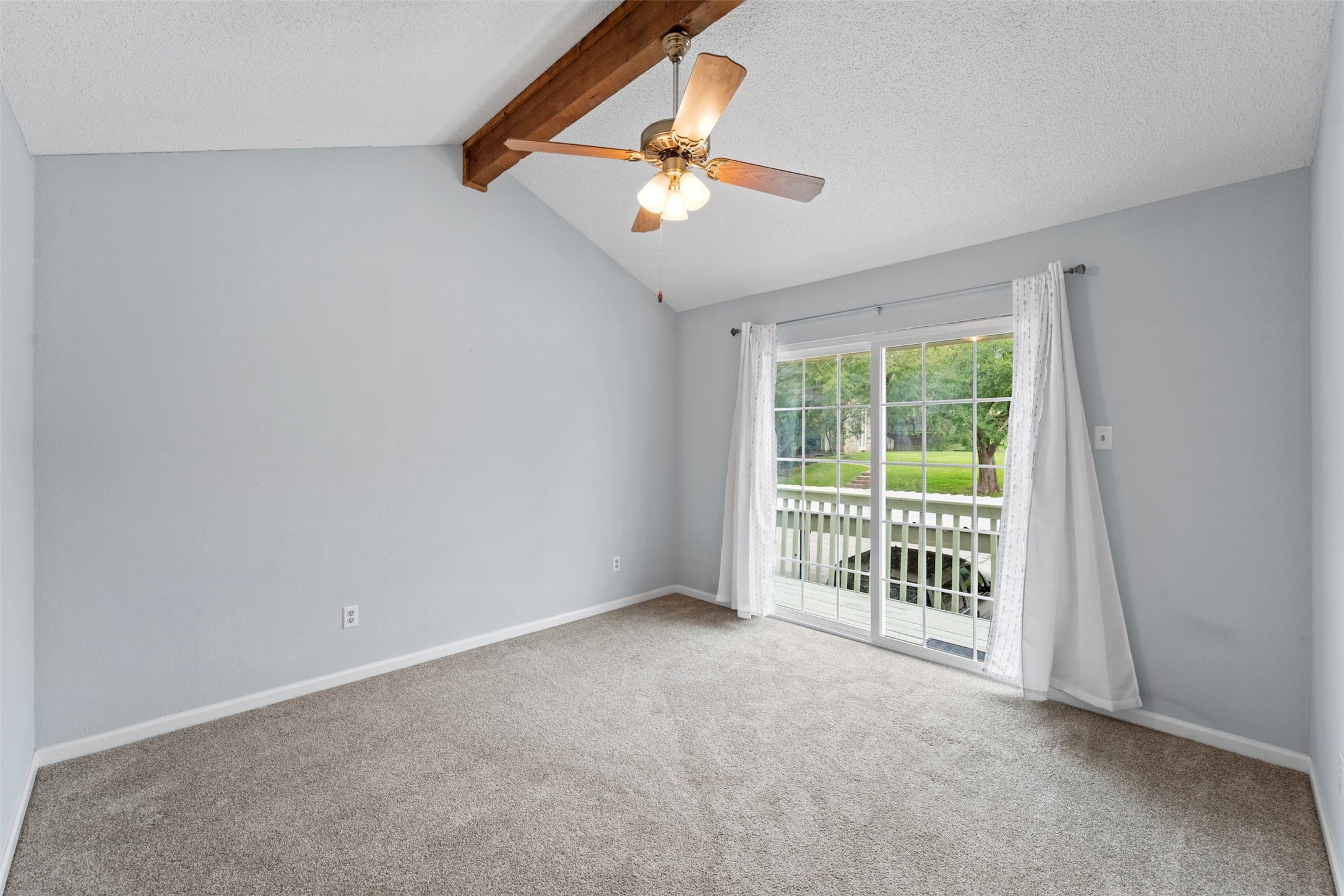 500 Hesters Crossing Road, Unit 209 Round Rock, TX 78681 - Photo 16 of 24 an empty room with windows