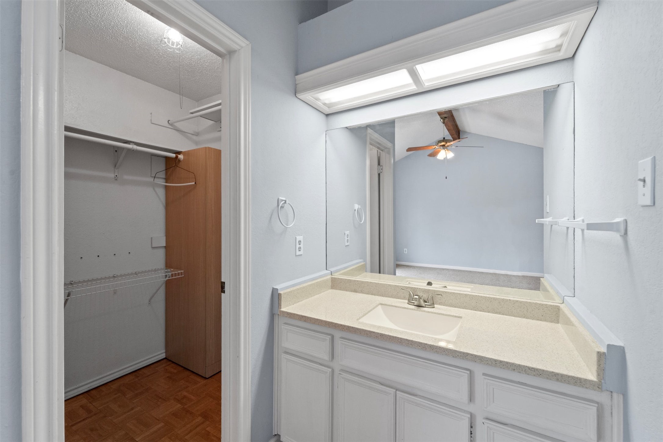 500 Hesters Crossing Road, Unit 209 Round Rock, TX 78681 - Photo 19 of 24 a bathroom with a sink and a mirror