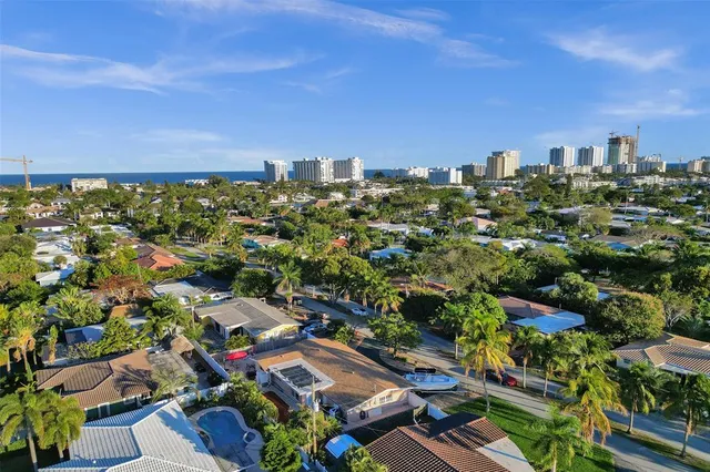 $825,000 | 2585 Southeast 3rd Street, Pompano Beach, FL 33062