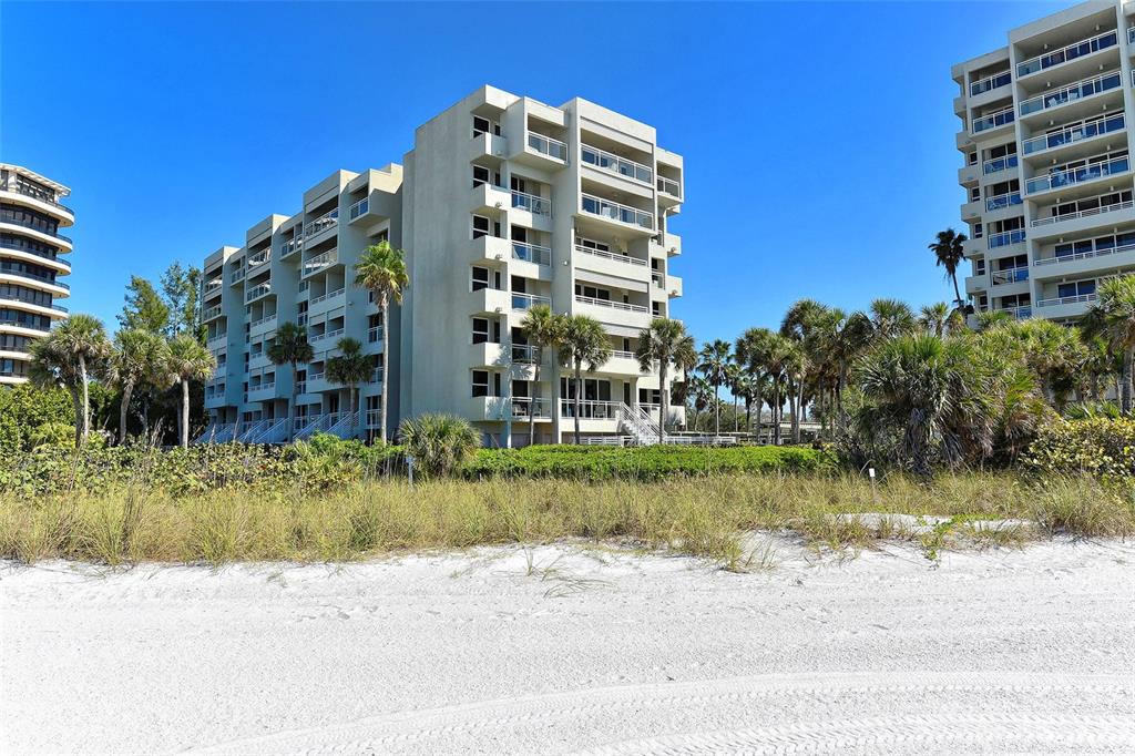 240 Sands Point Road, Unit 4205 Longboat Key, FL 34228 - Photo 19 of 39