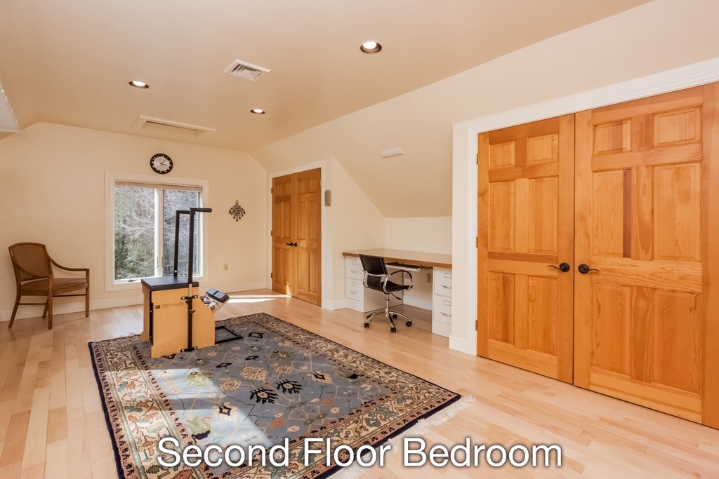156 Shutesbury Road Amherst, MA 01002 - Photo 22 of 30