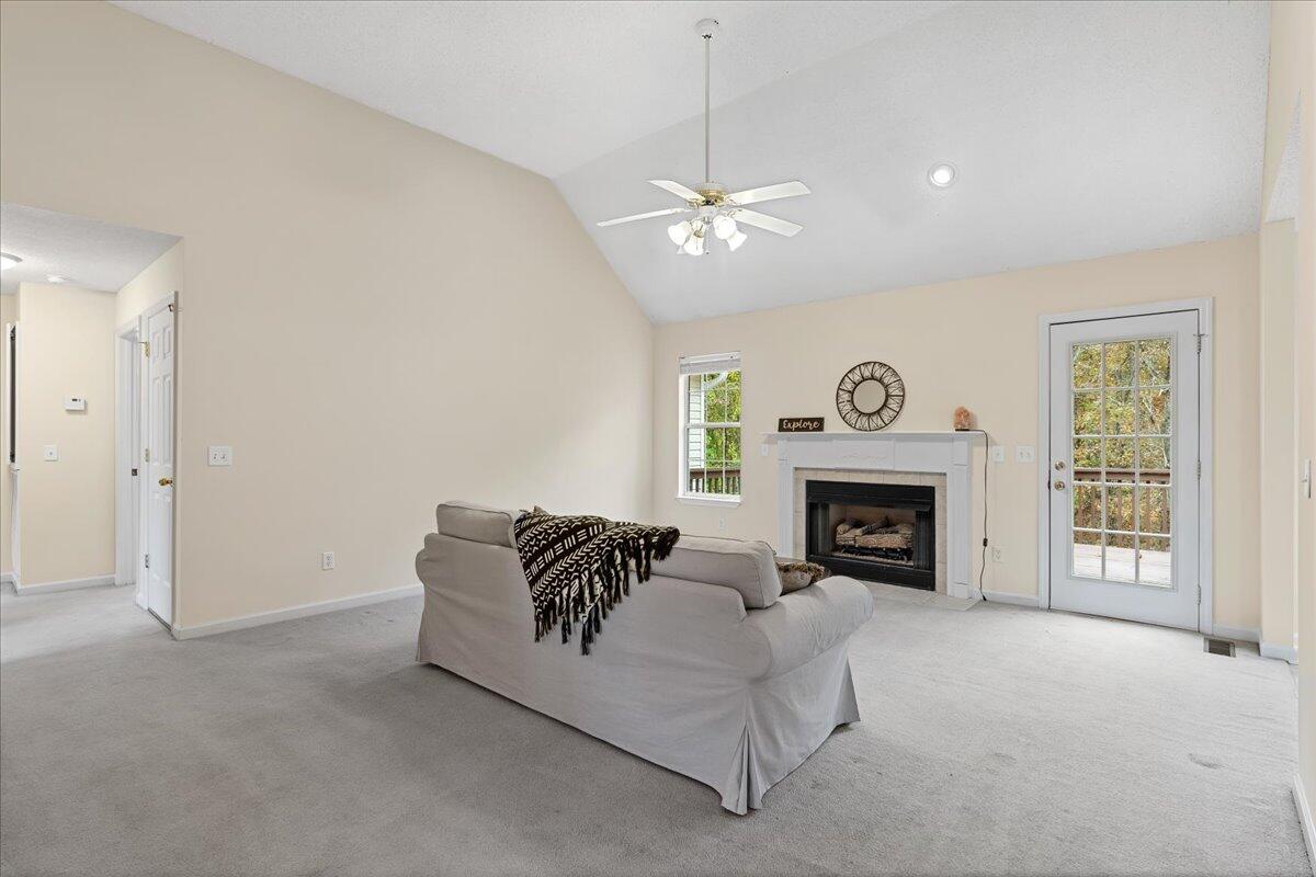10499 Fielding Road Ooltewah, TN 37363 - Photo 6 of 35 06-10499 Fielding Rd-6