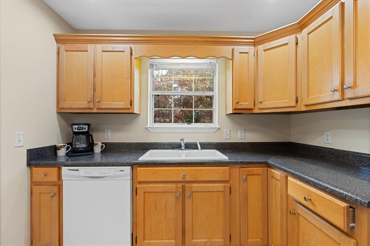 10499 Fielding Road Ooltewah, TN 37363 - Photo 10 of 35 10-10499 Fielding Rd-10
