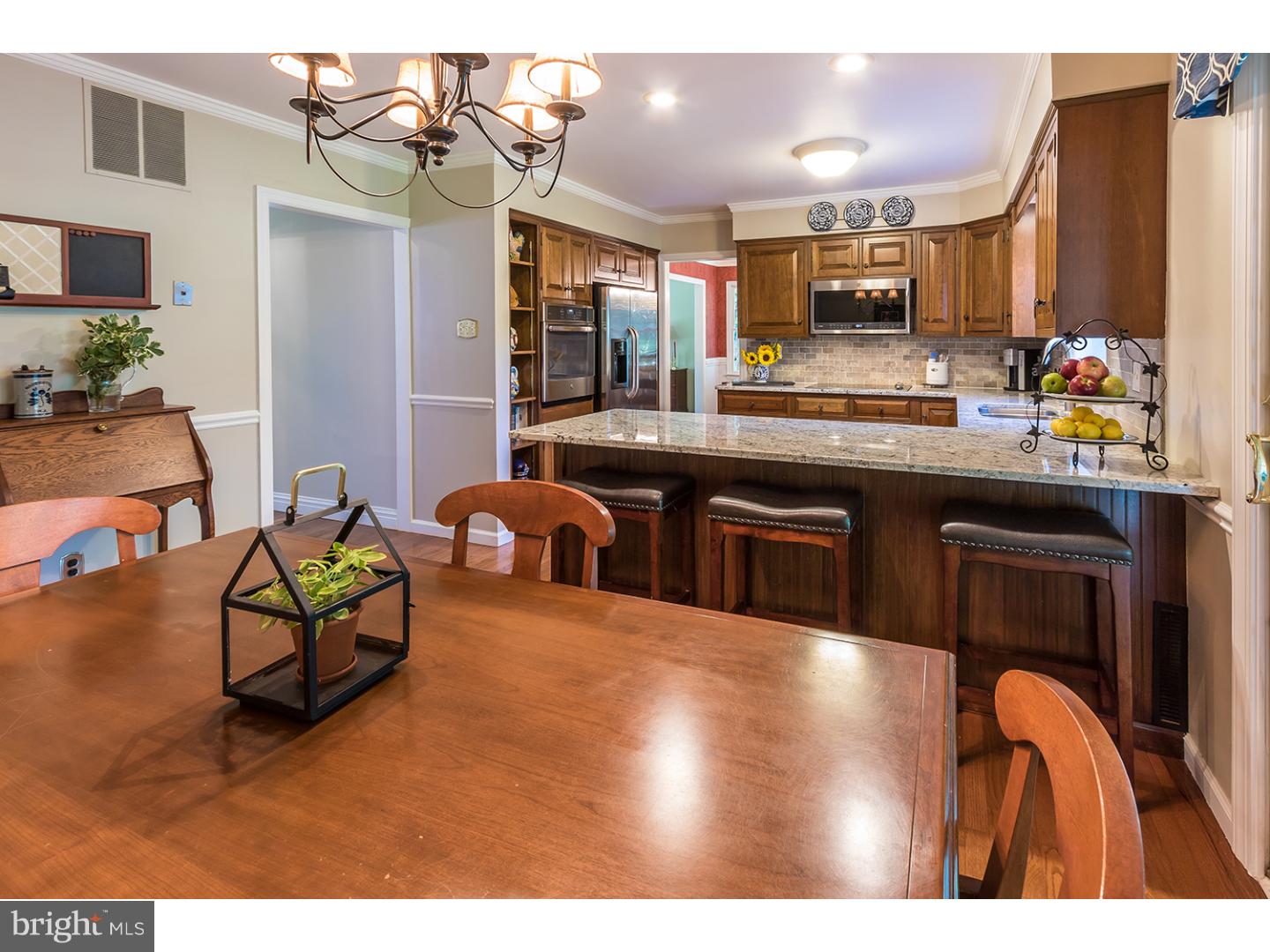 736 Signal Light Road Moorestown, NJ 08057 - Photo 6 of 25