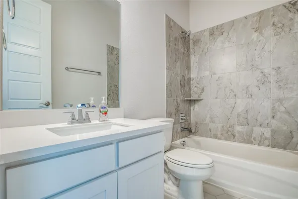 $3,250 | 4944 McKinney Hollow Drive, McKinney, TX 75070