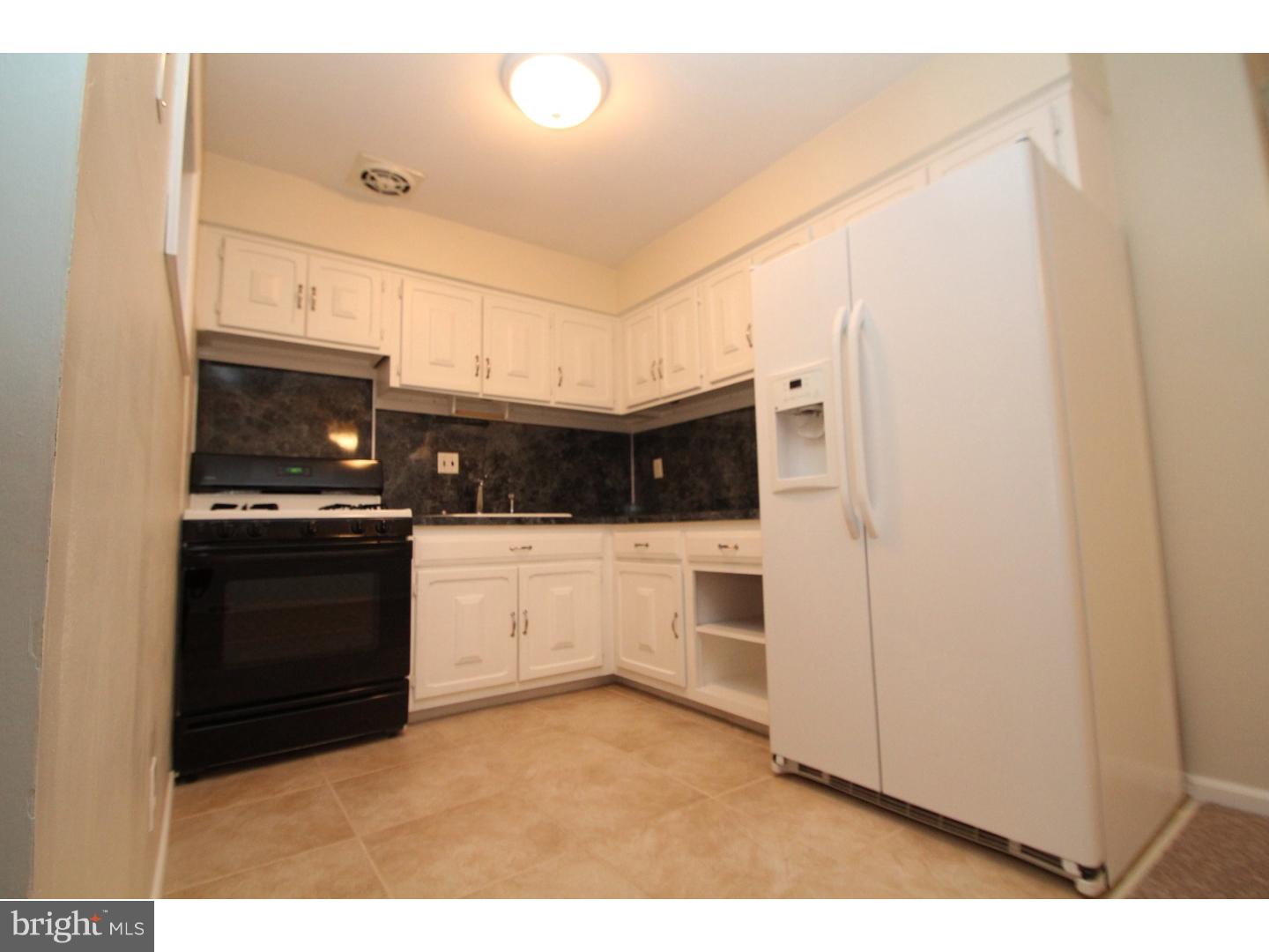 11918 Covert Road Philadelphia, PA 19154 - Photo 11 of 24 Gallery Image 11