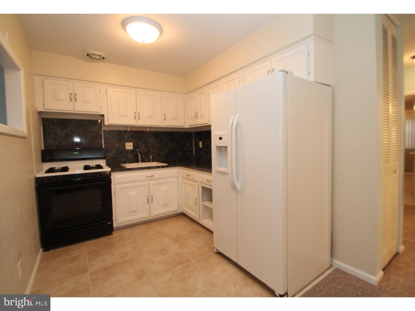 11918 Covert Road Philadelphia, PA 19154 - Photo 12 of 24 Gallery Image 12