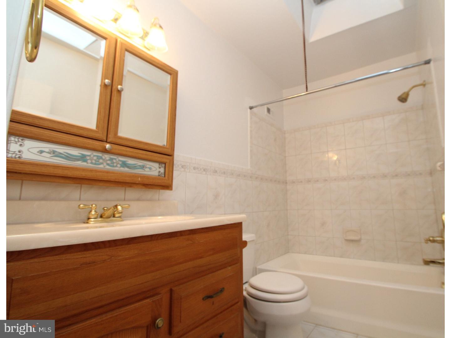 11918 Covert Road Philadelphia, PA 19154 - Photo 17 of 24 Gallery Image 17