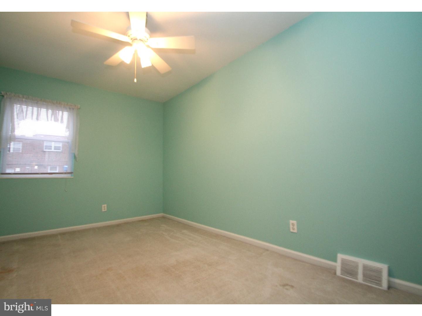 11918 Covert Road Philadelphia, PA 19154 - Photo 18 of 24 Bedroom 2