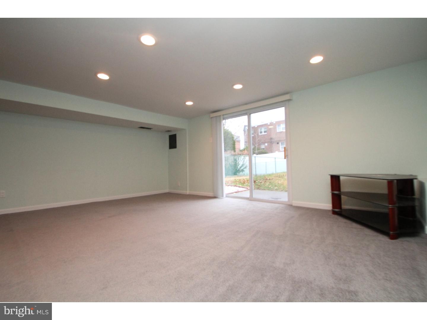 11918 Covert Road Philadelphia, PA 19154 - Photo 5 of 24 Gallery Image 5