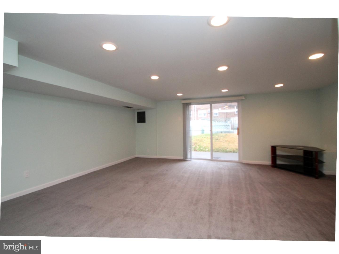 11918 Covert Road Philadelphia, PA 19154 - Photo 6 of 24 Gallery Image 6