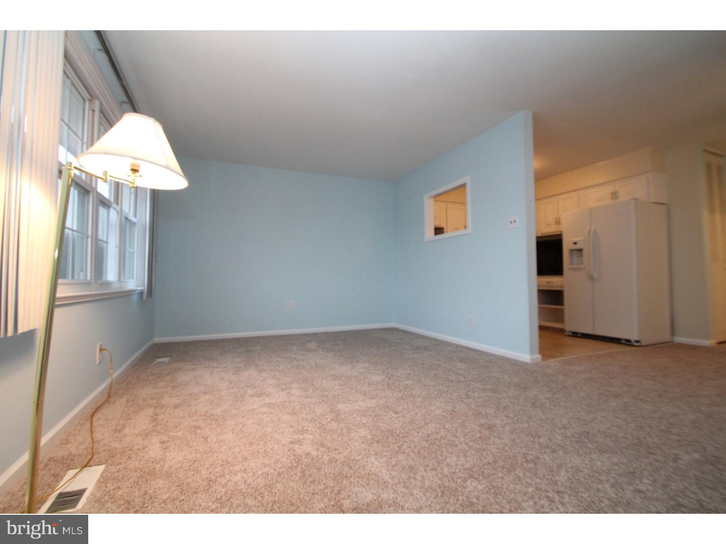 11918 Covert Road Philadelphia, PA 19154 - Photo 9 of 24 Gallery Image 9