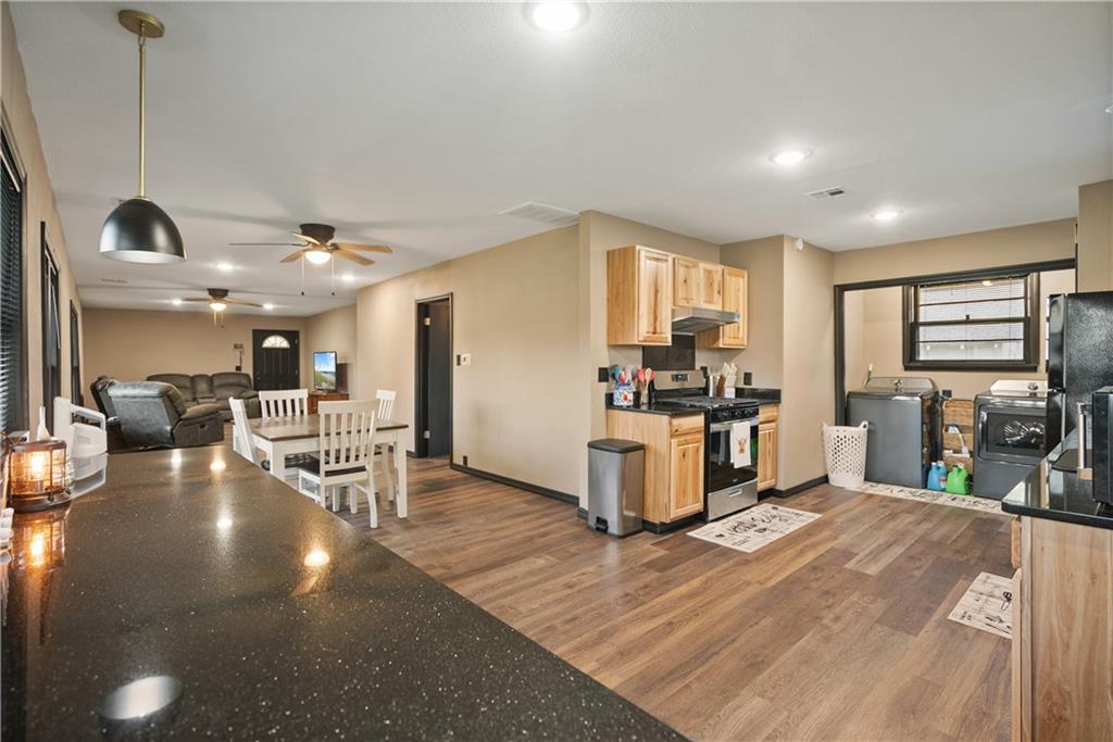 407 Lemon Street Dearing, KS 67340 - Photo 14 of 45