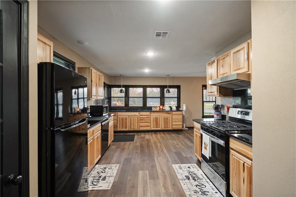 407 Lemon Street Dearing, KS 67340 - Photo 20 of 45