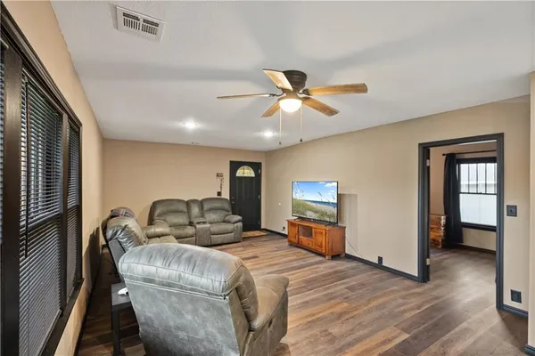 $165,000 | 407 Lemon Street, Dearing, KS 67340