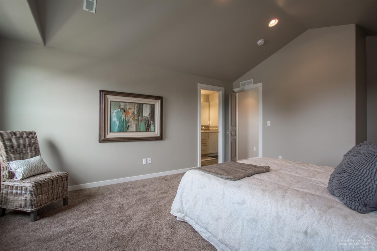 1488 Northeast Butler Market Road Bend, OR 97701 - Photo 8 of 13 Additional Photo