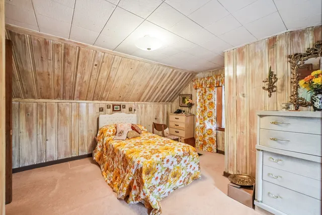 $299,900 | 346 55th Street, Clarendon Hills, IL 60514