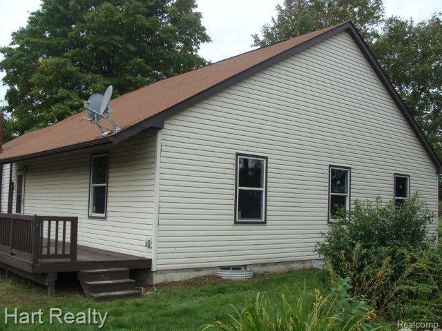 1702 Caldwell Road Imlay City, MI 48444 - Photo 2 of 14 057