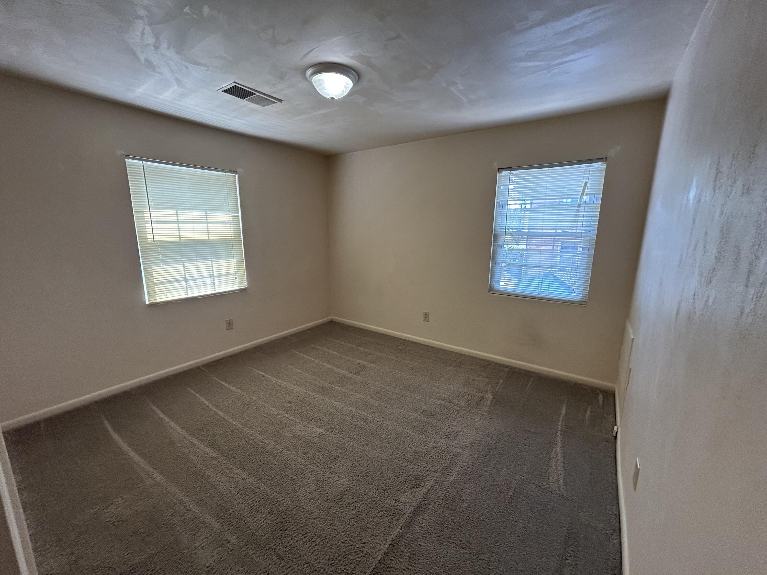 924 Mountain View Road, Unit 5 Vinton, VA 24179 - Photo 3 of 6 living room