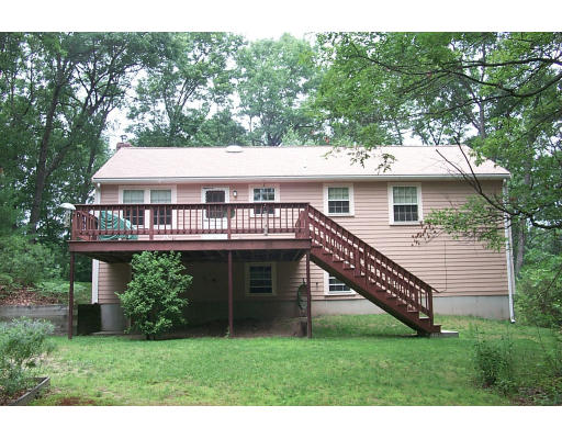 35 Kingsbury Road Norfolk, MA 02056 - Photo 2 of 7 Gallery Image 2