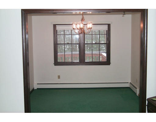 35 Kingsbury Road Norfolk, MA 02056 - Photo 4 of 7 Gallery Image 4