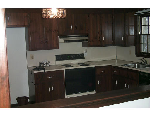 35 Kingsbury Road Norfolk, MA 02056 - Photo 5 of 7 Gallery Image 5