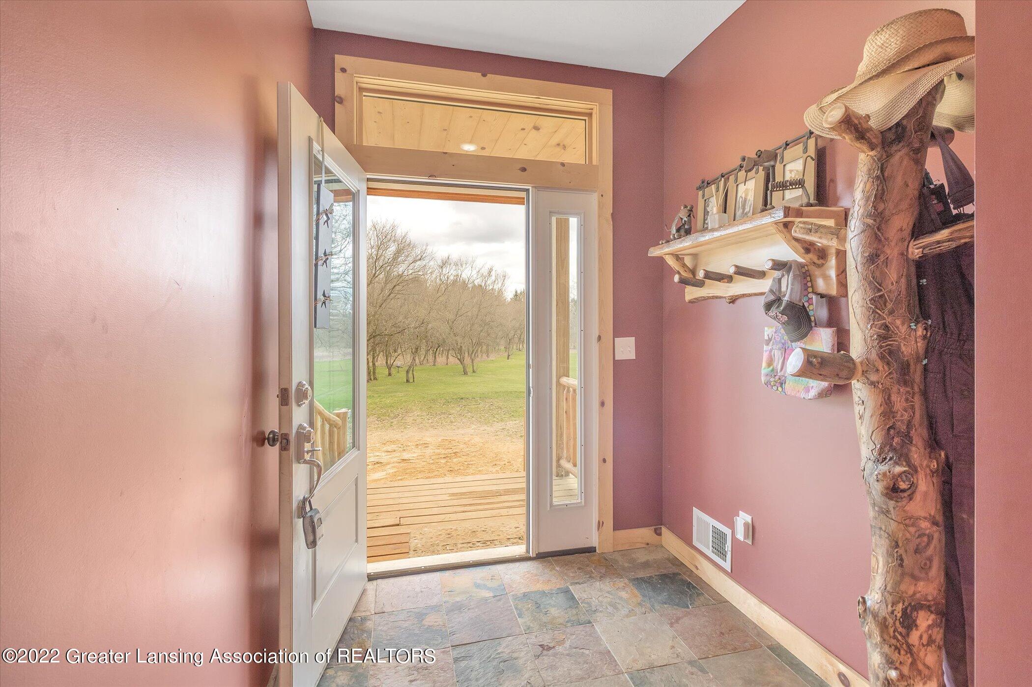 12-5296-Meridian-Rd-WindowStill-Real-Est