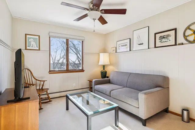 $169,900 | 100 Imperial Drive West, Unit 404, West St. Paul, MN 55118