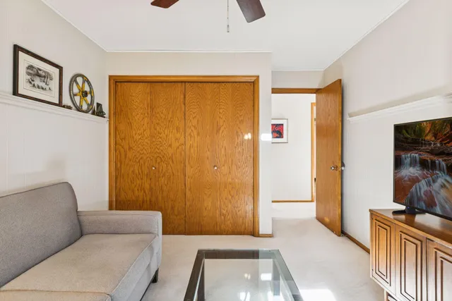 $169,900 | 100 Imperial Drive West, Unit 404, West St. Paul, MN 55118