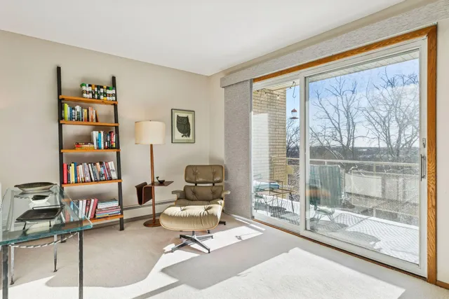 $169,900 | 100 Imperial Drive West, Unit 404, West St. Paul, MN 55118