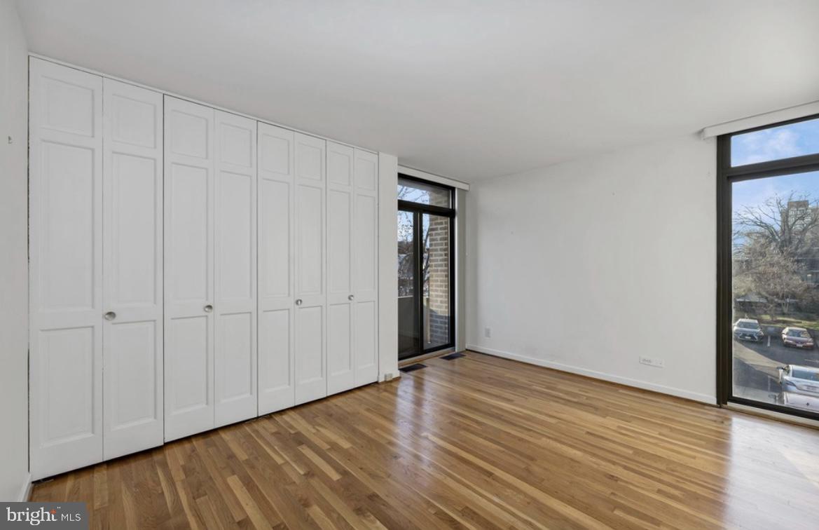 387 N Street Southwest Washington, DC 20024 - Photo 18 of 22 Bright, airy space with modern charm.