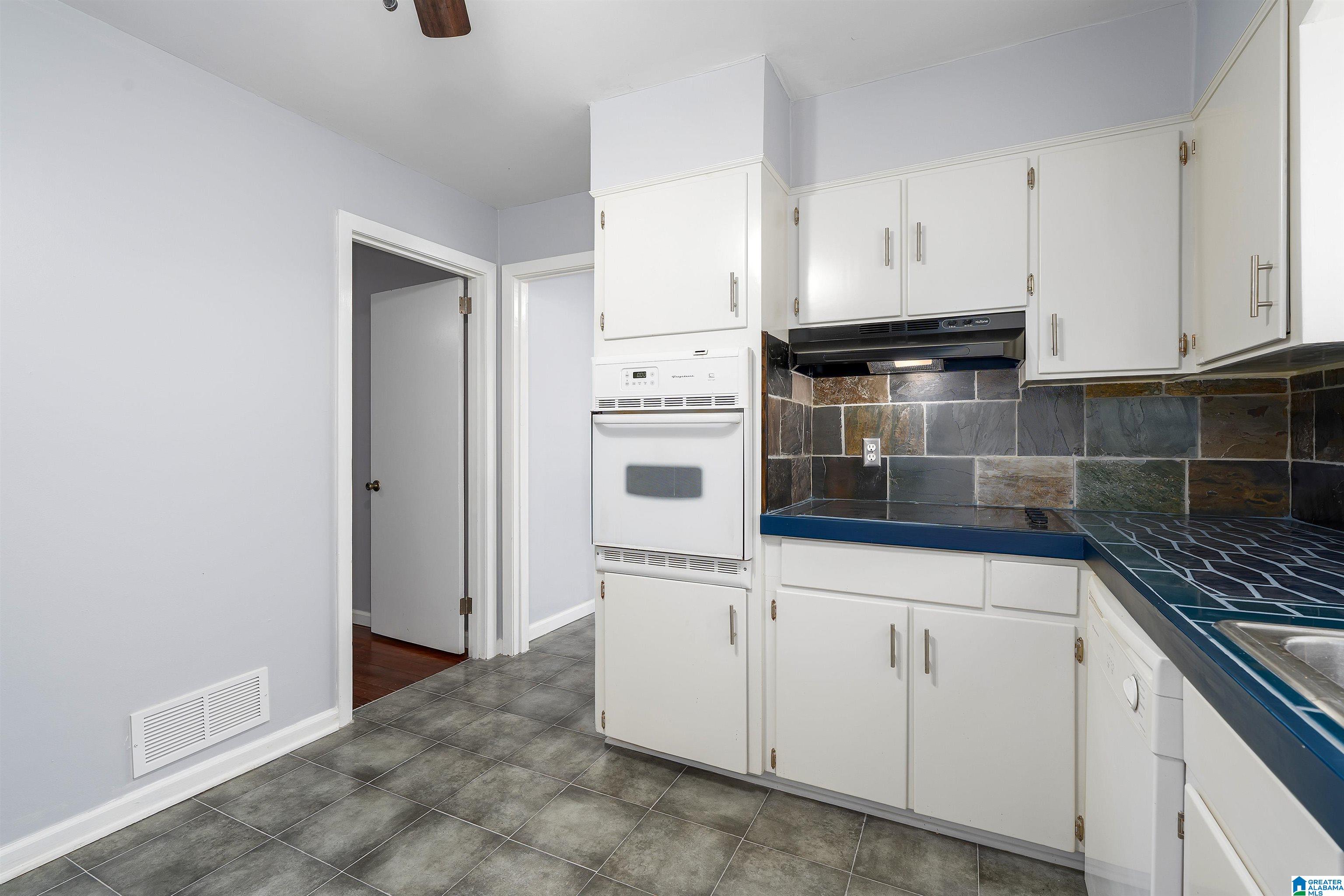 1641 Old Springville Road Birmingham, AL 35235 - Photo 12 of 27