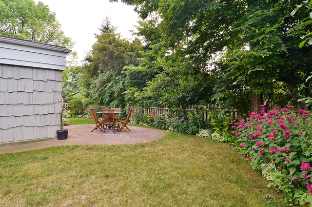 1141 Hibbard Road Wilmette, IL 60091 - Photo 17 of 20 a view of a backyard with sitting area