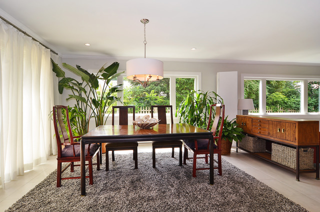 1141 Hibbard Road Wilmette, IL 60091 - Photo 3 of 20 a view of a dining room with furniture window and wooden floor