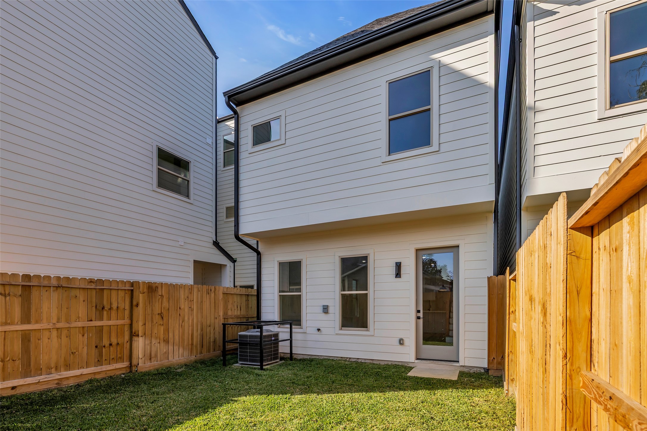 1506 Griffin Street Houston, TX 77009 - Photo 37 of 38