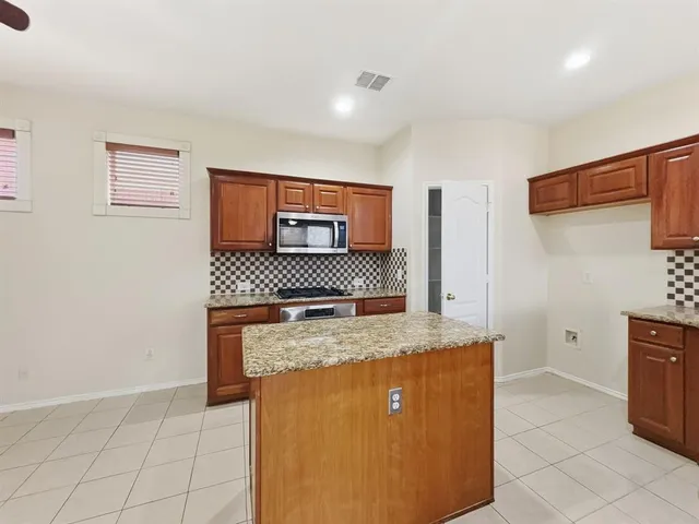 $2,900 | 503 Hawken Drive, Coppell, TX 75019