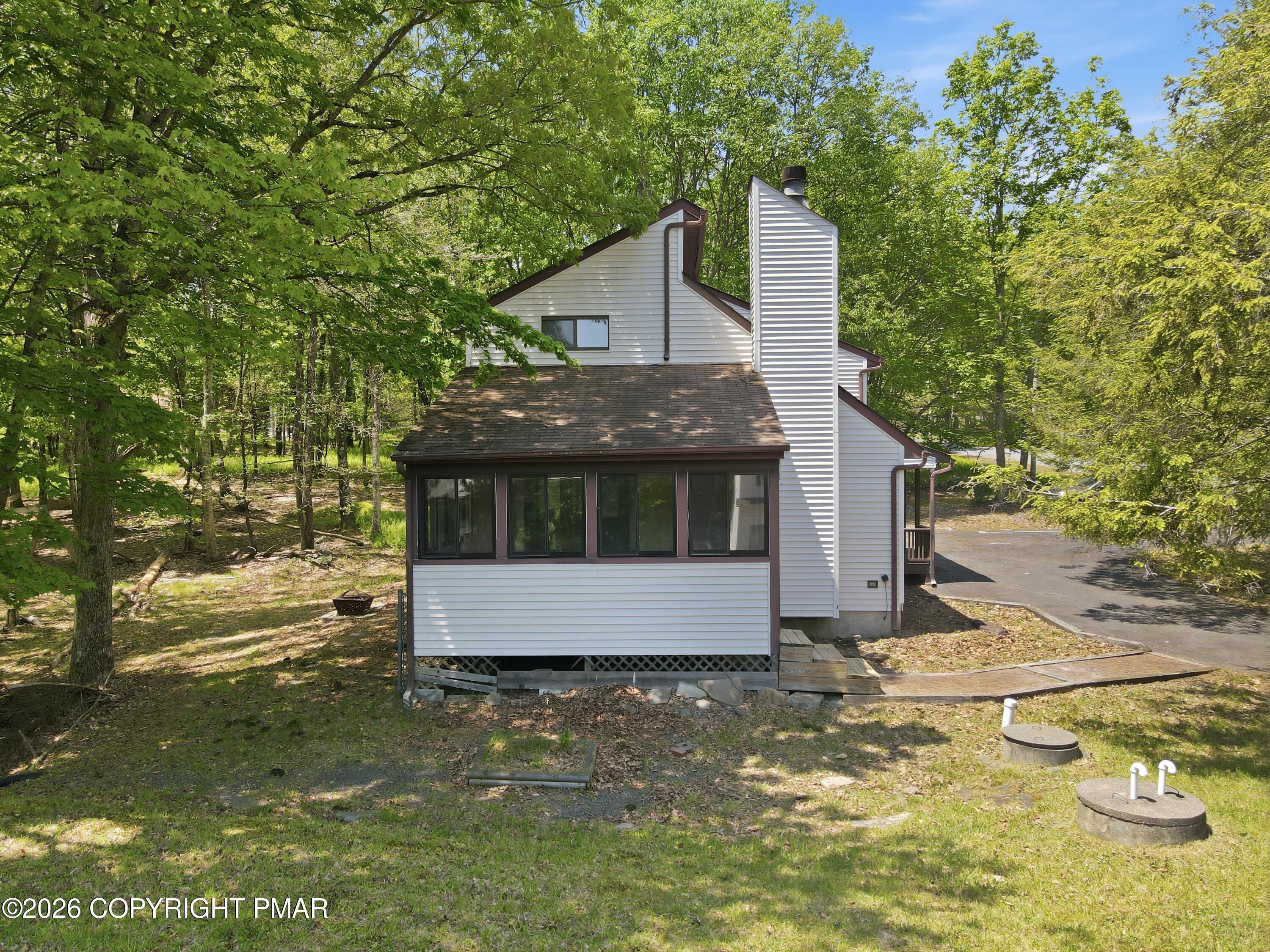 107 Morris Place Bushkill, PA 18324 - Photo 46 of 52 Screened Porch