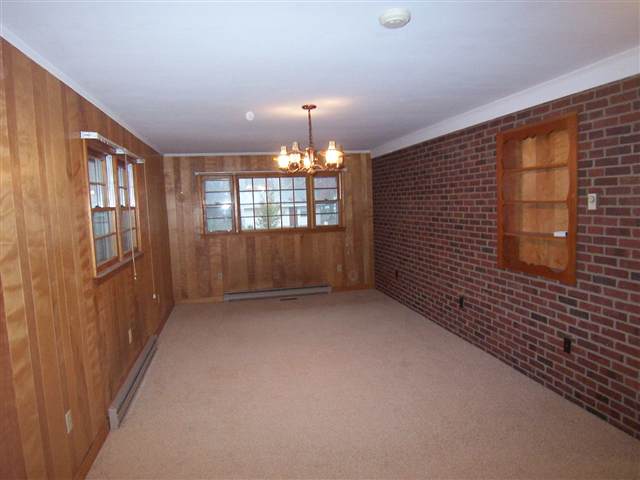 3906 Edwards Road Taylors, SC 29687 - Photo 5 of 9 Gallery Image 5
