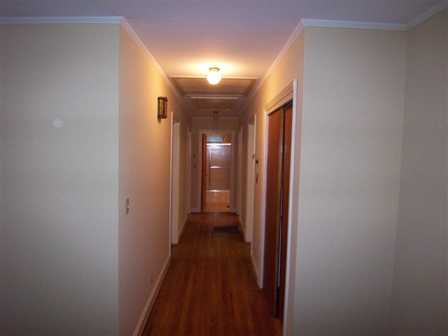 3906 Edwards Road Taylors, SC 29687 - Photo 8 of 9 Gallery Image 8