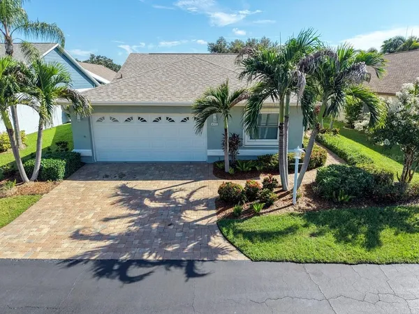 $420,000 | 4322 Edenrose Way, Unit 86, Sarasota, FL 34235