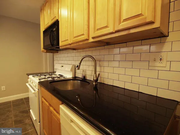 $2,800 | 4335 Fleming Street, Philadelphia, PA 19128