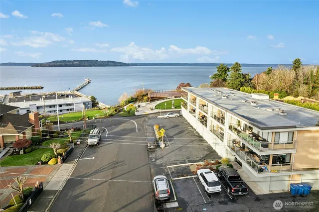 a view of a building with outdoor space
