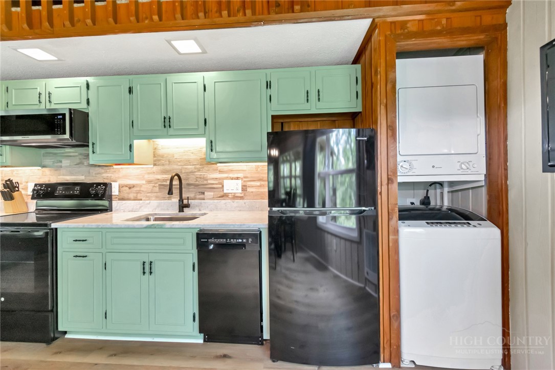 104 Hornbeam Road Beech Mountain, NC 28604 - Photo 6 of 40