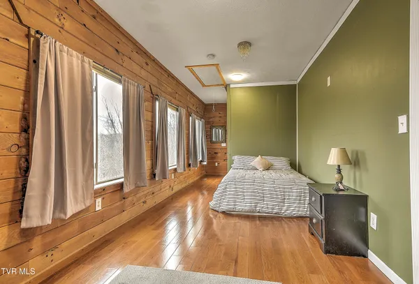 $399,900 | 17516 Donegal Drive, Abingdon, VA 24210