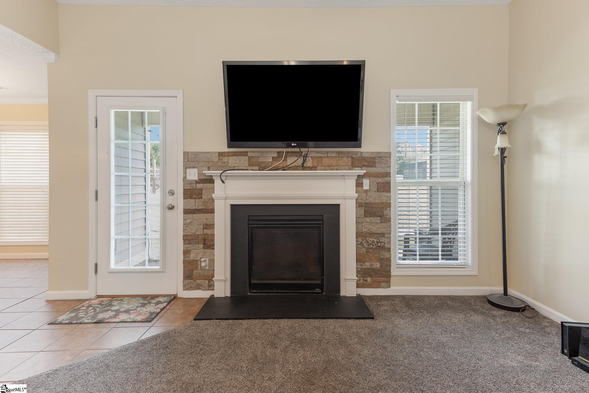 327 Laura Bishop Lane Inman, SC 29349 - Photo 7 of 36 Gallery Image 7