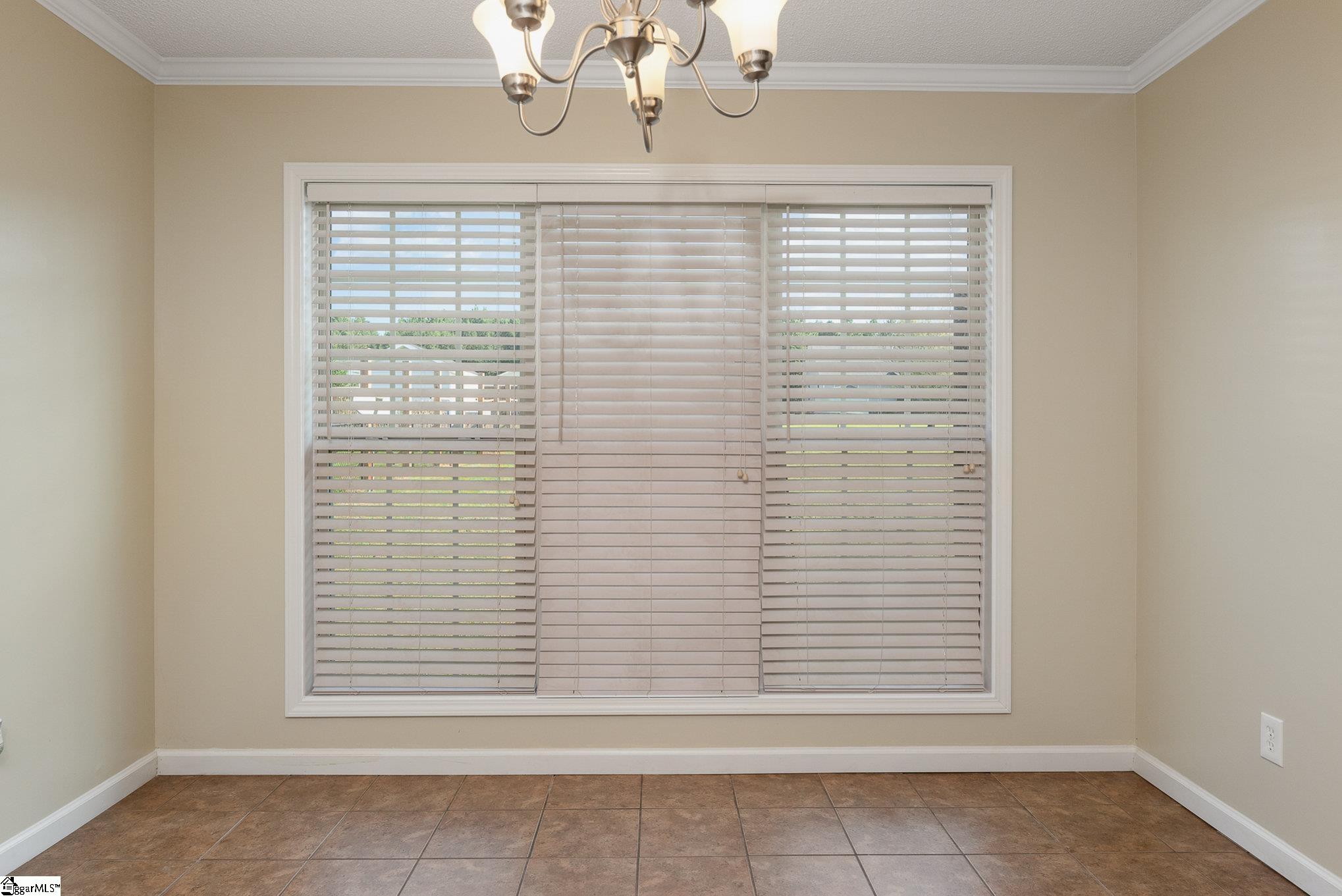 327 Laura Bishop Lane Inman, SC 29349 - Photo 10 of 36 Gallery Image 10