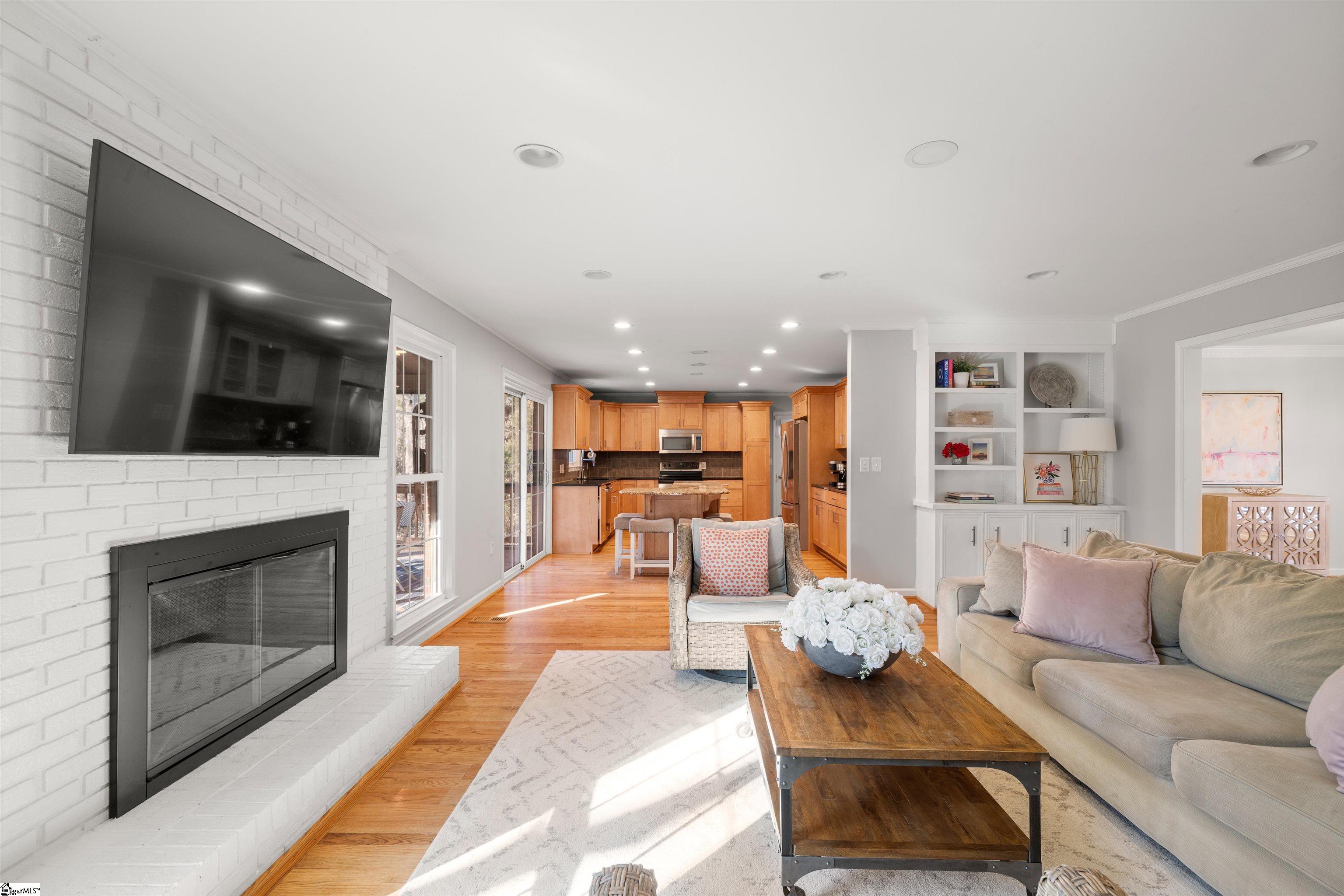 108 Sandy Creek Court Greer, SC 29650 - Photo 5 of 37