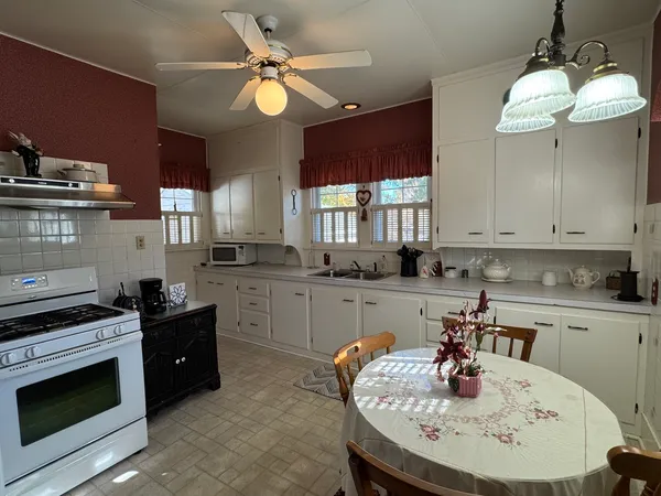 $119,900 | 532 North Washington Street, Du Quoin, IL 62832